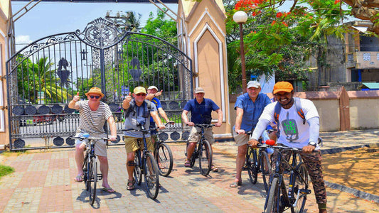 ニゴンボから自転車で行く漁村
